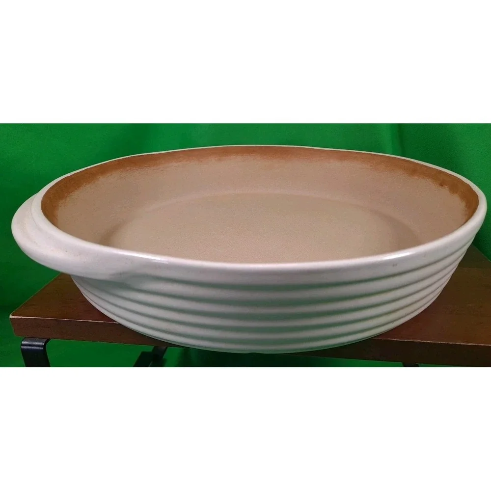 Pampered Chef Oval Stoneware Baker Family Heritage Vanilla 11